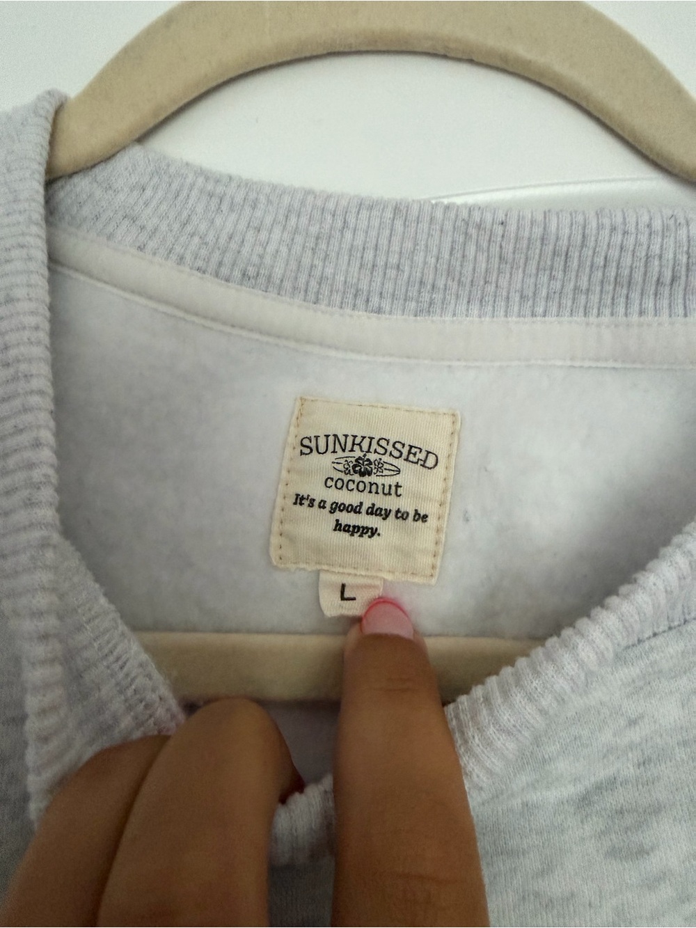 Sunkissed Coconut Crewneck - sunkissed embroidered - Picture 4 of 4